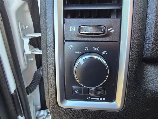 2023 Ram 1500 Classic SLT Crew Cab 4x4 5'7" Box