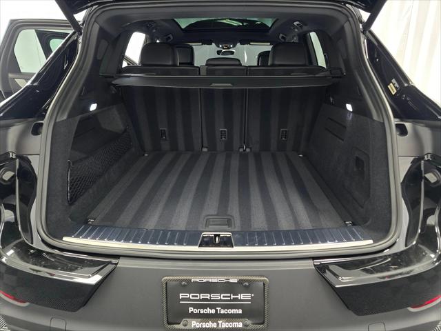 2025 Porsche Cayenne Unknown