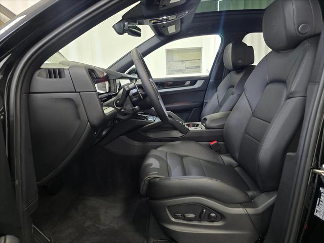 2025 Porsche Cayenne Unknown