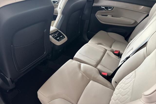 2026 Volvo XC90 Plus, B6 AWD Gas (mild hybrid), Gasoline, Bright, 7 Seats