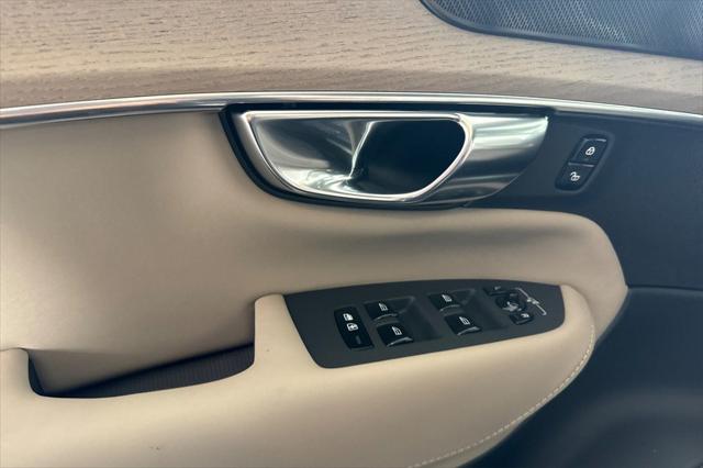 2026 Volvo XC90 Plus, B6 AWD Gas (mild hybrid), Gasoline, Bright, 7 Seats