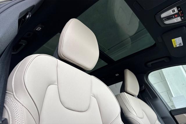 2026 Volvo XC90 Plus, B6 AWD Gas (mild hybrid), Gasoline, Bright, 7 Seats