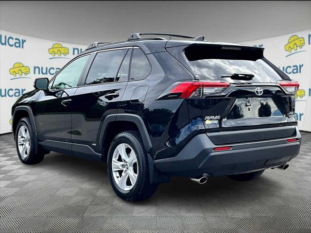 2021 Toyota RAV4 Hybrid XLE