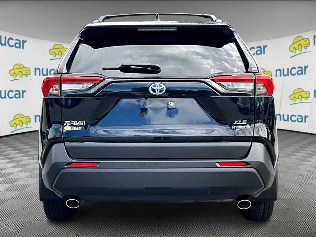 2021 Toyota RAV4 Hybrid XLE