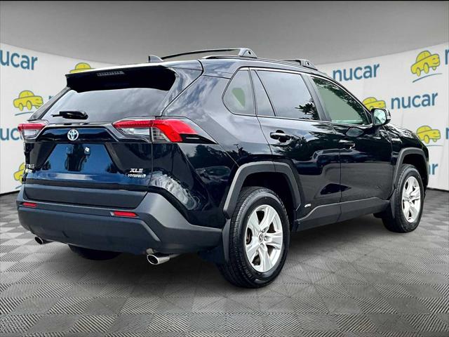 2021 Toyota RAV4 Hybrid XLE