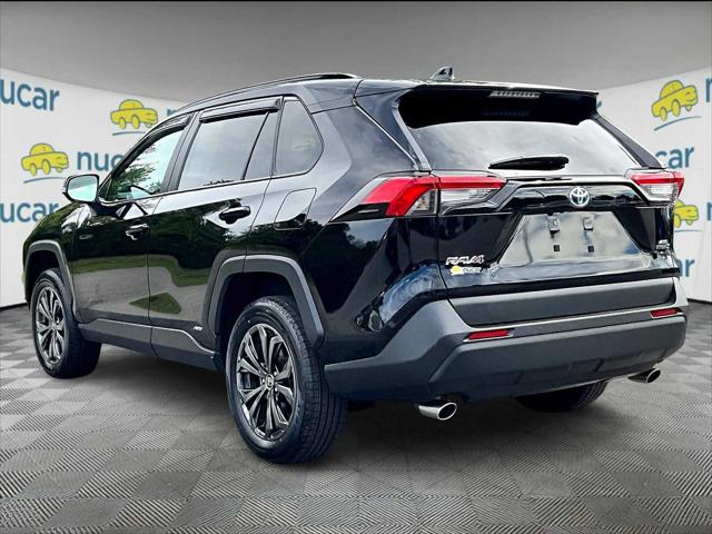 2022 Toyota RAV4 Hybrid XLE Premium