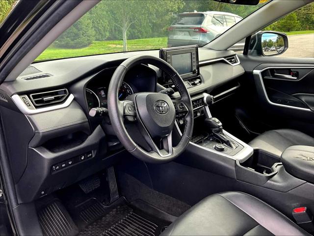 2022 Toyota RAV4 Hybrid XLE Premium