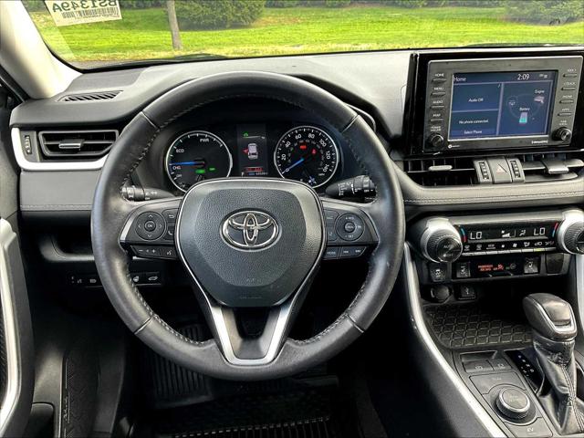 2022 Toyota RAV4 Hybrid XLE Premium