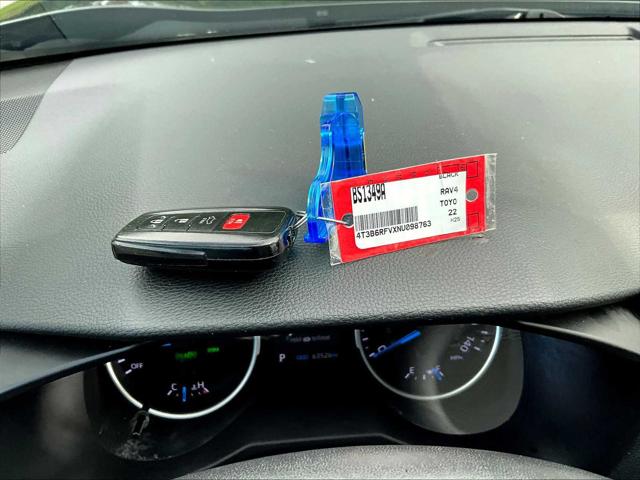 2022 Toyota RAV4 Hybrid XLE Premium