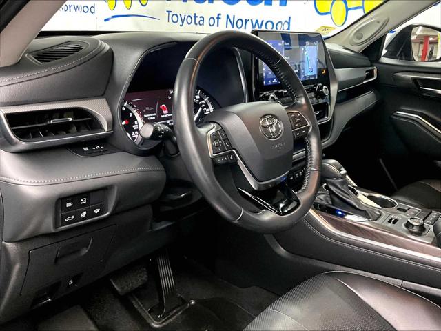 2021 Toyota Highlander Platinum