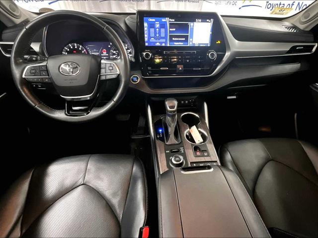2021 Toyota Highlander Platinum