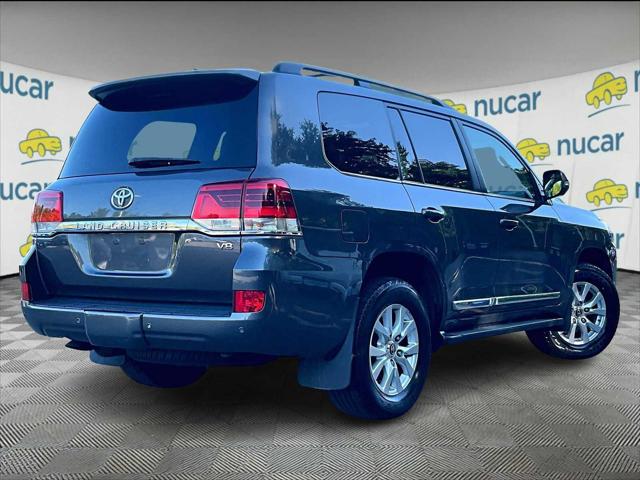 2018 Toyota Land Cruiser V8