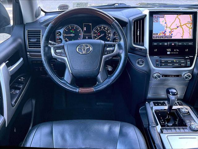 2018 Toyota Land Cruiser V8