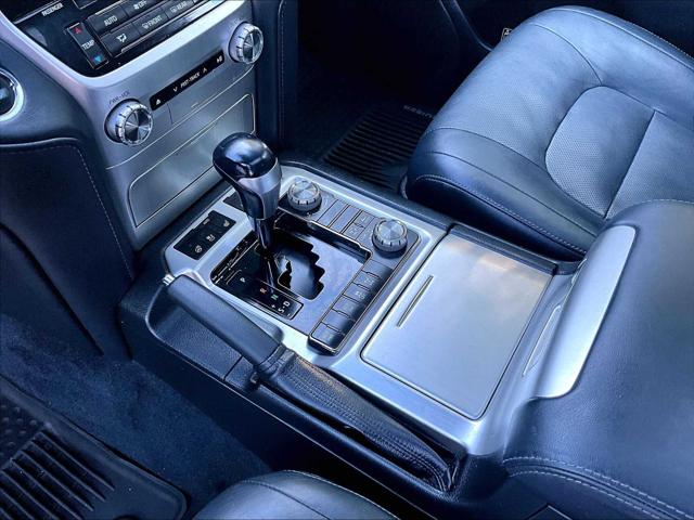 2018 Toyota Land Cruiser V8
