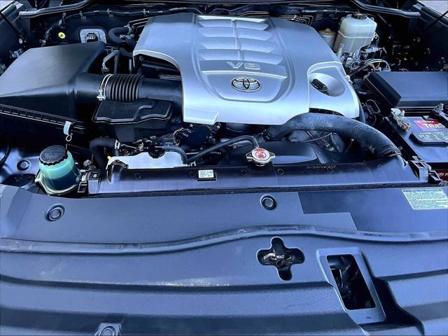 2018 Toyota Land Cruiser V8