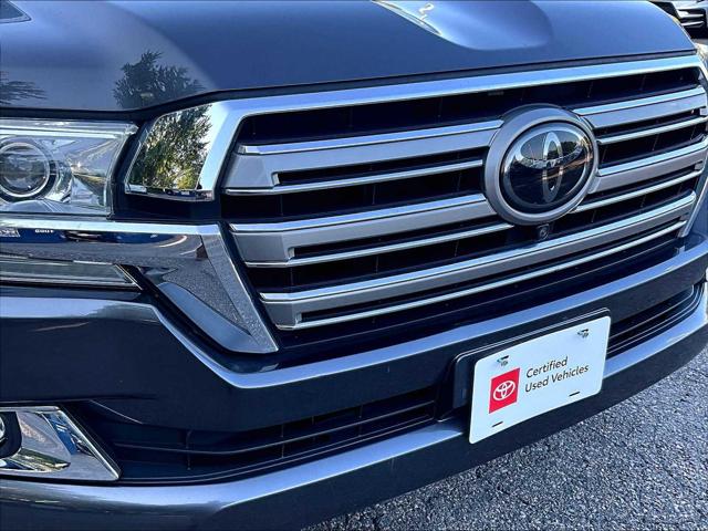 2018 Toyota Land Cruiser V8