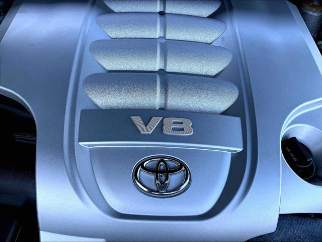 2018 Toyota Land Cruiser V8