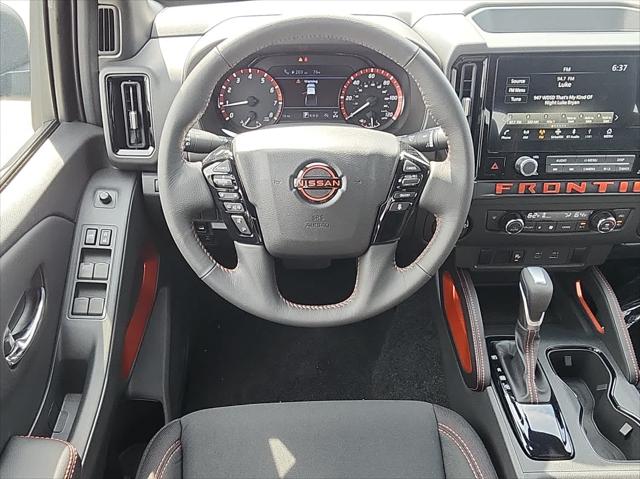 2025 Nissan Frontier Crew Cab PRO-4X 4x4