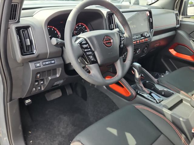 2025 Nissan Frontier Crew Cab PRO-4X 4x4