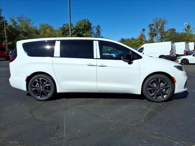 2026 Chrysler Pacifica PACIFICA SELECT 2026 Chrysler Pacifica PACIFICA SELECT