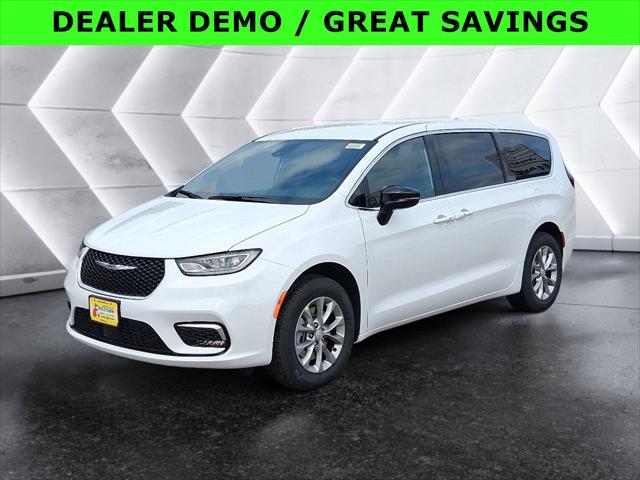 2026 Chrysler Pacifica PACIFICA SELECT AWD