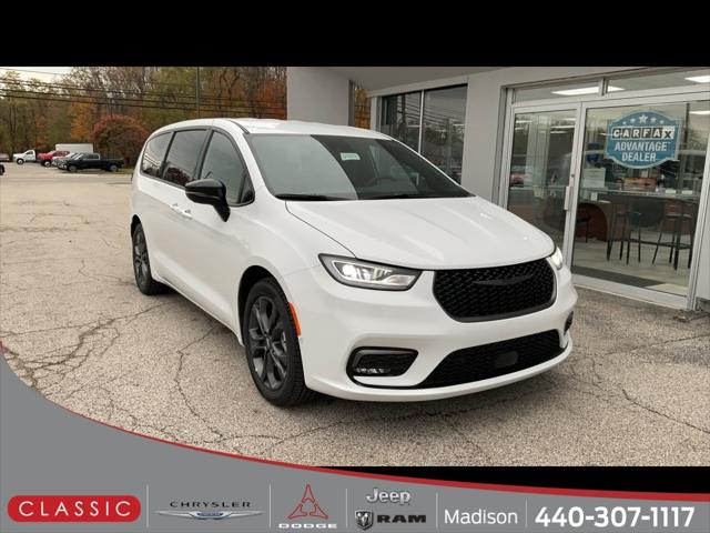 2026 Chrysler Pacifica PACIFICA SELECT