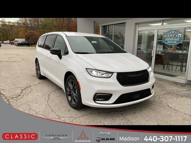 2026 Chrysler Pacifica PACIFICA SELECT