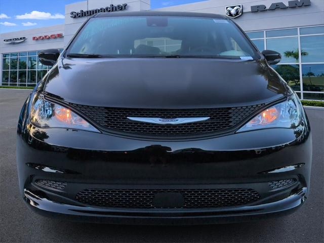 2026 Chrysler Voyager VOYAGER LX