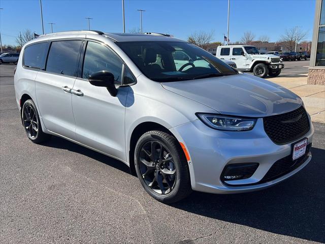 2026 Chrysler Pacifica PACIFICA LIMITED AWD