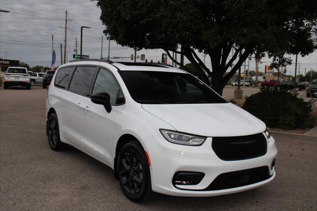 2026 Chrysler Pacifica PACIFICA LIMITED AWD