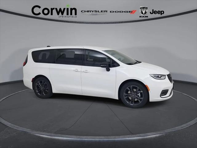 2026 Chrysler Pacifica Select for sale in Springfield, MO