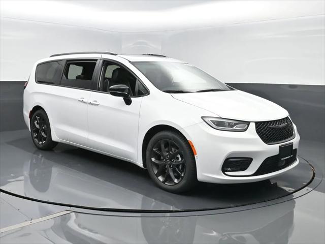 2026 Chrysler Pacifica PACIFICA LIMITED