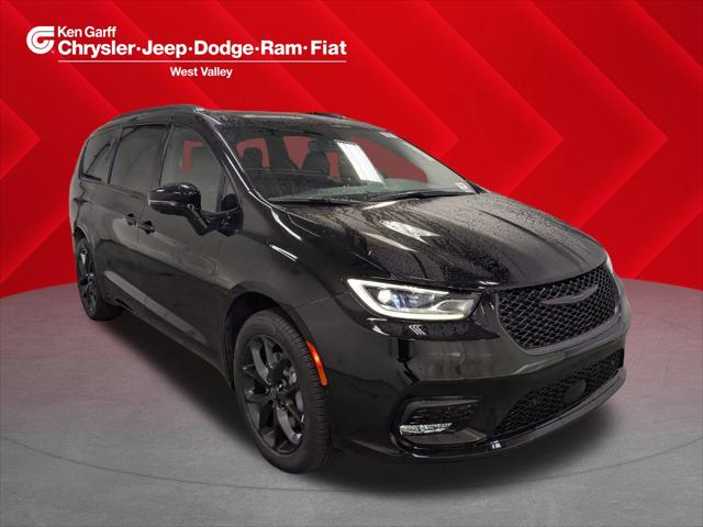 2026 Chrysler Pacifica PACIFICA LIMITED AWD