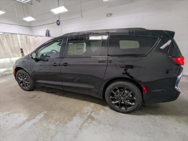 2026 Chrysler Pacifica Limited AWD