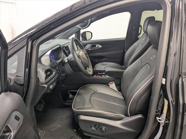 2026 Chrysler Pacifica Limited AWD