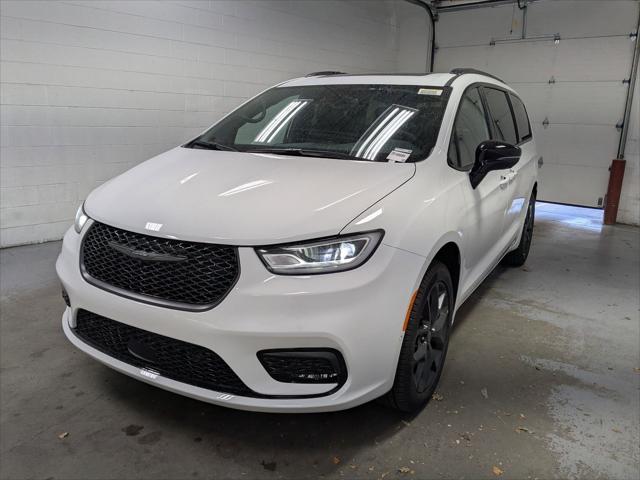 2026 Chrysler Pacifica Limited AWD