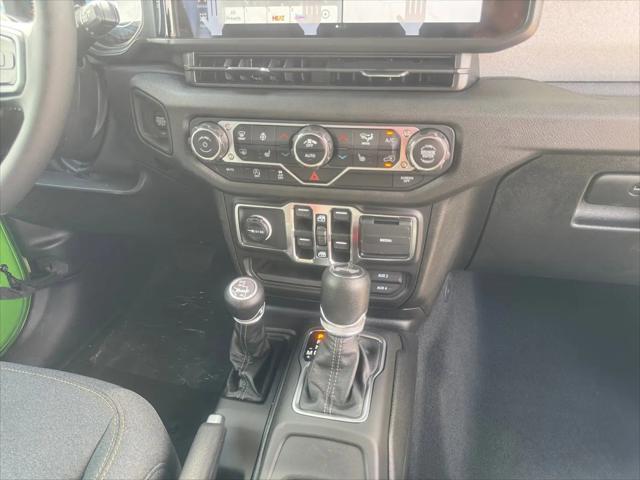 2025 Jeep Wrangler 4-Door Summit 4x4