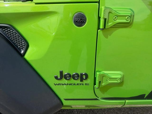 2025 Jeep Wrangler 4-Door Summit 4x4