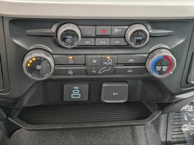 2025 Ford 600 XL