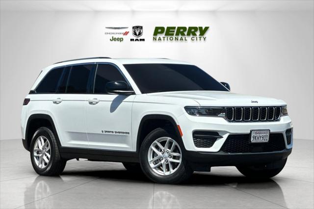 2023 Jeep Grand Cherokee Laredo 4x2