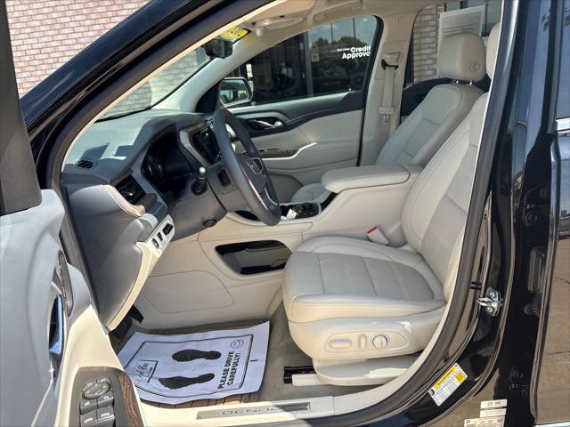 2023 GMC Acadia AWD Denali