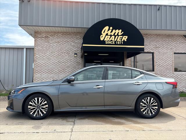 2023 Nissan Altima SV FWD