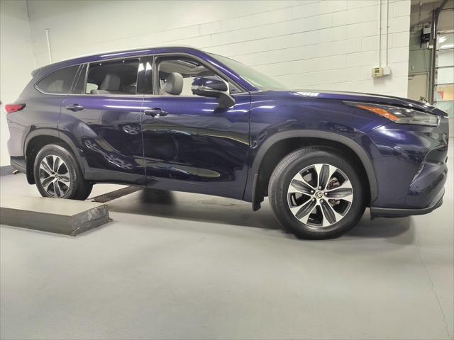 2022 Toyota Highlander XLE 2022 Toyota Highlander XLE