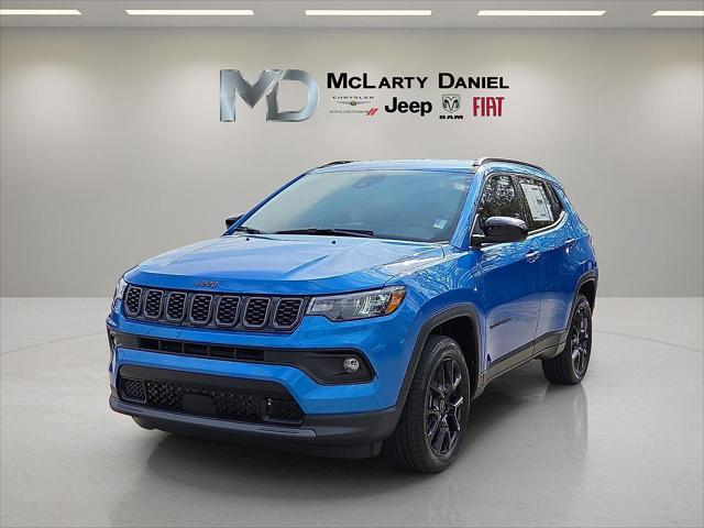 2025 Jeep Compass COMPASS LATITUDE 4X4
