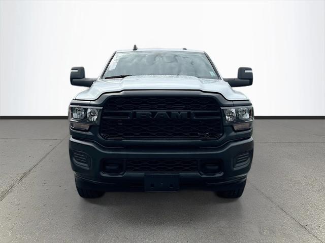 2023 RAM 2500 Tradesman Crew Cab 4x4 8 Box