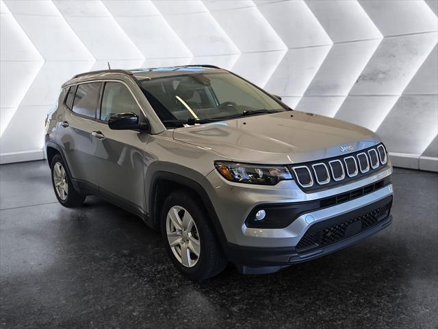 2022 Jeep Compass Latitude FWD