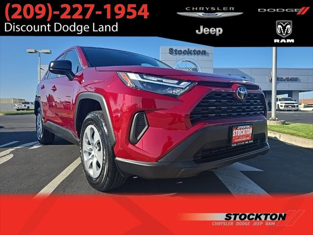 2024 Toyota RAV4 LE