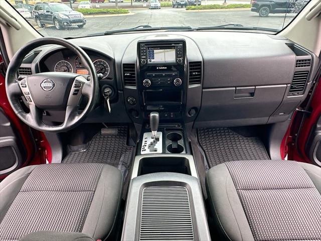 2015 Nissan Titan SV