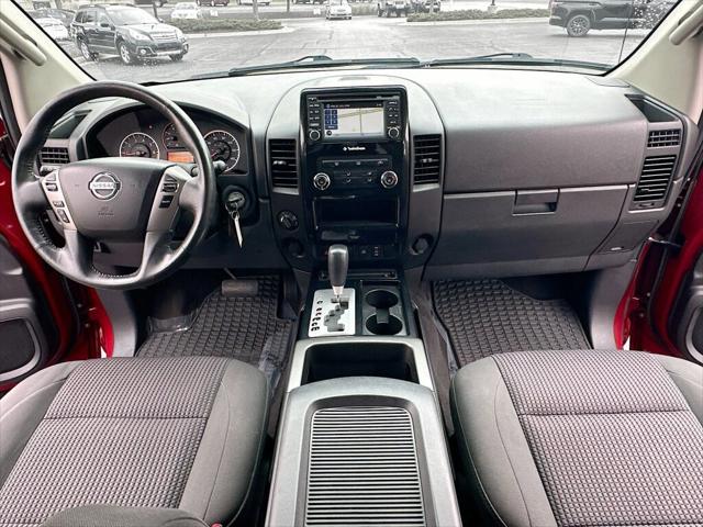 2015 Nissan Titan SV