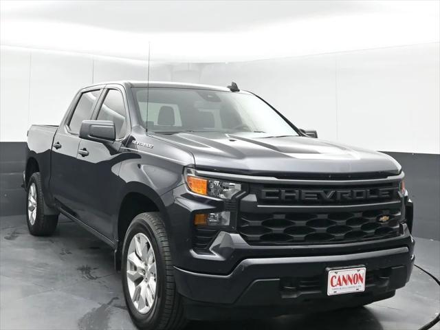 2023 Chevrolet Silverado 1500 4WD Crew Cab Short Bed Custom